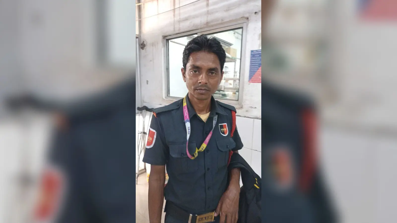 चलती बाइक पर सर्पदंश का शिकार हुआ युवक, खुद पहुंचा एसएनएमएमसीएच