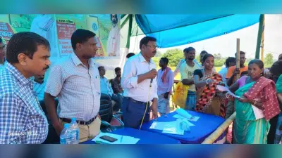 ग्रामीणों को सरकार के विभिन्न योजनाओं की दी गयी जानकारी