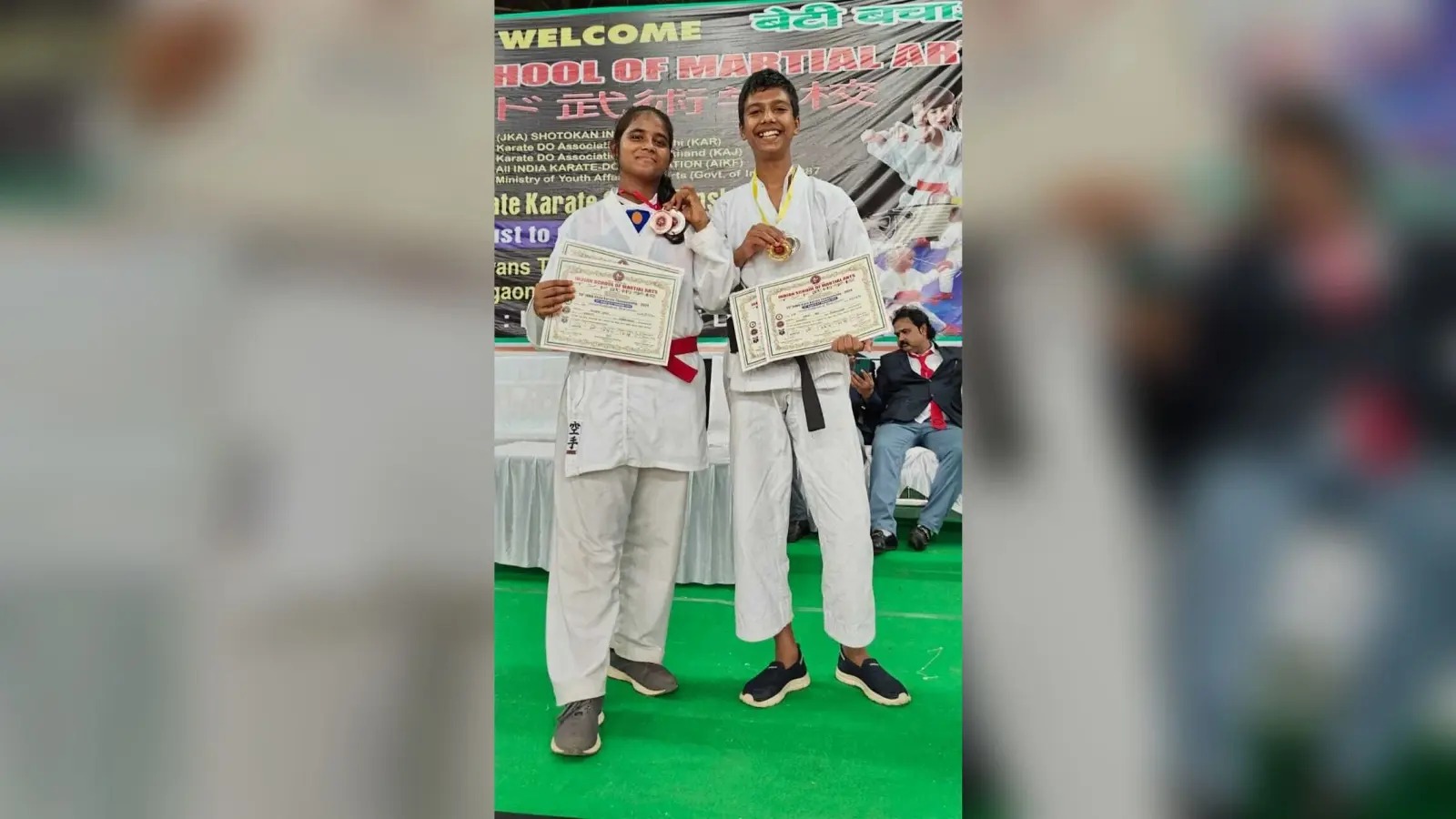 Karate: खूंटी के कराटेकारो ने स्टेट कराटे चैंपियनशिप में जीते स्वर्ण व रजत
