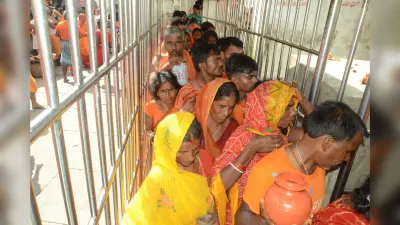 सोमवार को भक्तों की कतार पहुंची जलसार पार्क