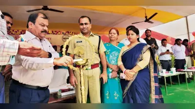 मेडल लाओ और नौकरी पाओ : डीएम