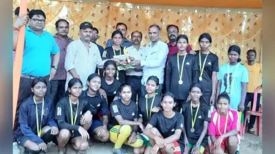 वॉलीबॉल में रामरुद्र व लकड़ाखंदा की टीम बनी विजेता