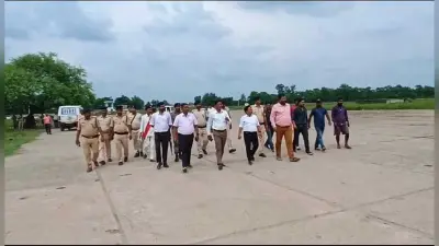 हवाई अड्डे का कराया जा रहा जीर्णोद्वार, डीएम ने किया निरीक्षण