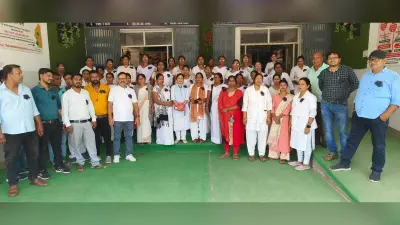 एनपीएस व यूपीएस के विरोध में कर्मियों ने किया प्रदर्शन, ओपीएस लागू करने की मांग की