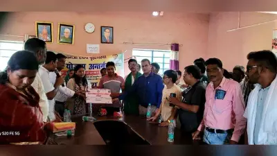 शिविर में लोगों को योजनाओं की दी गयी जानकारी