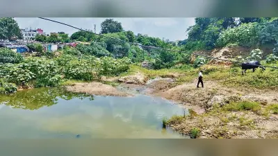 Ranchi news : बिरसा चौक पर नया आरओबी का निर्माण कार्य बारिश के कारण रुका