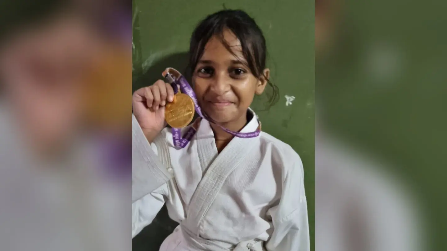 Samastipur News: Vanshika won gold कराटे 33 किलो भार वर्ग में वंशिका ने जीता गोल्ड