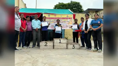 DHANBAD NEWS : इंद्रनील बनर्जी व ज्योति कुमारी बने सबसे तेज धावक