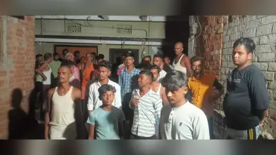 स्मार्ट मीटर का विरोध करने पर कर्मियों ने धुरगांव की काटी बिजली