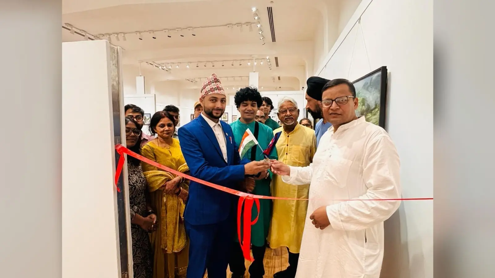 Exhibition of paintings of painter Md. Suleman: चित्रकार मो.सुलेमान के चित्रों की प्रदर्शनी का मुम्बई में हुआ उद्घाटन