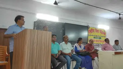 Become literate yourself and make the society literate: खुद साक्षर बने व समाज को साक्षर बनायें
