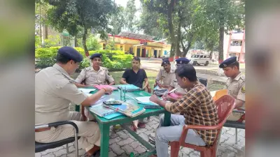 सर्किल इंस्पेक्टर ने पोठिया थाने में पुलिस अधिकारियों के साथ की बैठक, दिये कई निर्देश