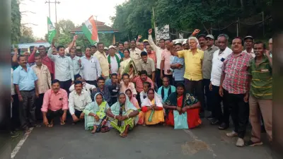 प्लांट गेट पर सप्लाई मजदूरों का धरना-प्रदर्शन शुरू