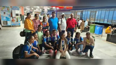 स्कूल स्तरीय बालिका कबड्डी प्रतियोगिता के लिए खिलाड़ियों को किया रवाना