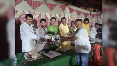 पंचायत अध्यक्षों को किया गया सम्मानित