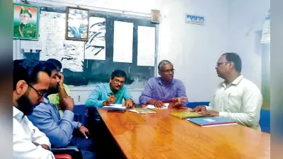 हेडमास्टर के खिलाफ सहायक शिक्षकों की शिकायत