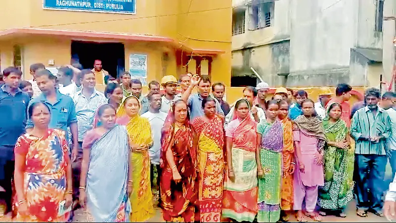 पुरुलिया के सांतुड़ी में सड़क के चलते दो स्पंज आयरन कारखाने बंदी के कगार पर