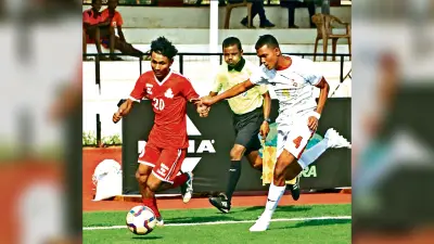 Dhanbad Sports : गार्ड की नौकरी के साथ फुटबॉल के राष्ट्रीय रेफरी के रूप में बजरंग ने बनायी अपनी पहचान