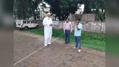 25 वर्षों से जर्जर सड़क के निर्माण का निकला टेंडर