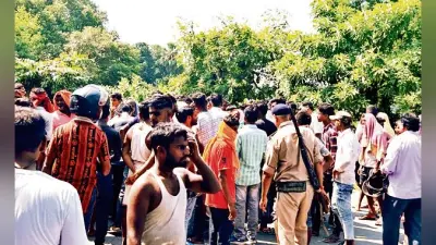 saran news. डंपर की चपेट में आने से साइकिल सवार युवक की गयी जान