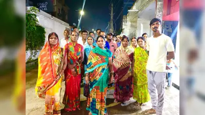 Giridih News: अवैध महुआ शराब की बिक्री के विरोध में महिलाओं का प्रदर्शन