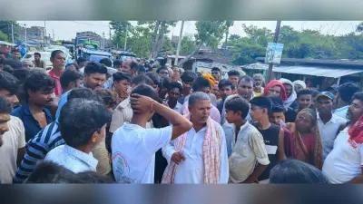 Sitamadhi News, परसौनी में तेज रफ्तार ऑटो के पलटने से बुर्जुग महिला की मौत