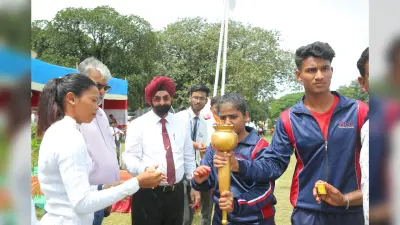Athletics : विकास विद्यालय में सीबीएसइ क्लस्टर 3 एथलेटिक्स प्रतियोगिता शुरू