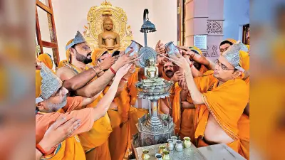 RANCHI NEWS : जिसका मन स्वच्छ हो गया, उसमें लोभ और विकार नहीं आ सकते : पंडित निखिल जैन