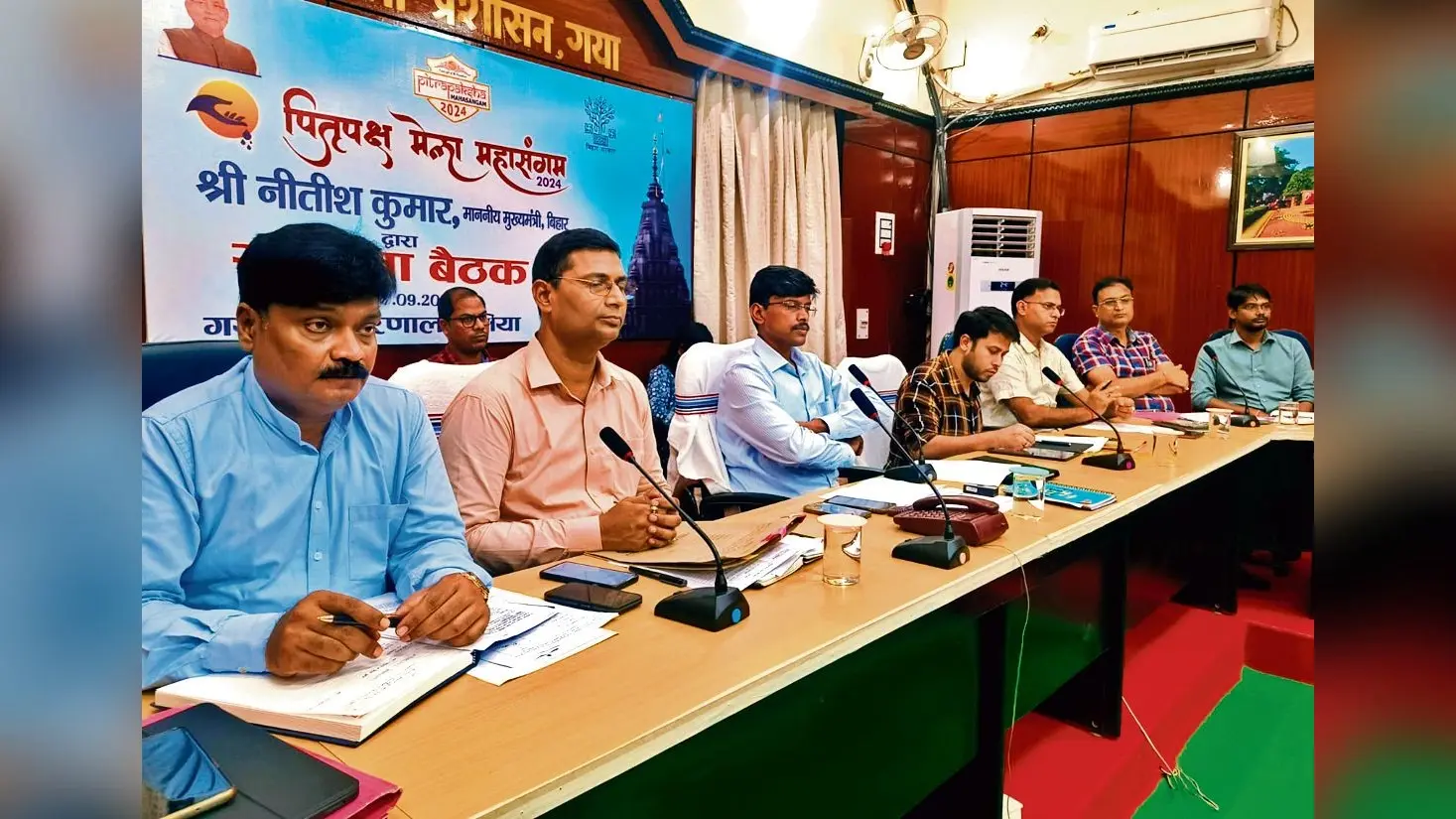 Gaya News : मेला क्षेत्र के हर सरोवरों में नाव के साथ तैनात रहेंगे गोताखोर