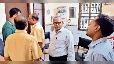 Gopalganj News : सिविल सर्जन के निरीक्षण में सदर अस्पताल में गायब मिले डॉक्टर, कहा-होगी कार्रवाई