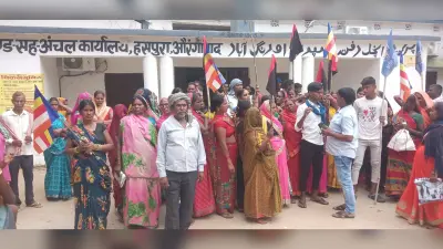 Aurangabad News : स्मार्ट मीटर लगाने के नाम पर महिलाओं के साथ अभद्र व्यवहार