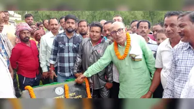 स्पीकर ने खजूरी-मुड़ाबेड़िया सड़क किया शिलान्यास
