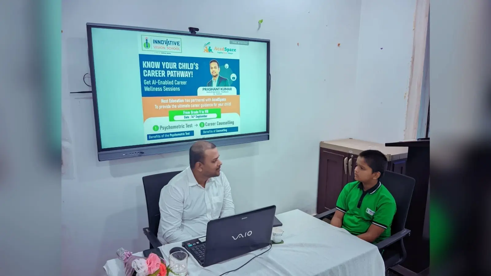Career Counselling: इनोवेटिव विजन स्कूल किया करियर काउंसलिंग का आयोजन
