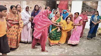 Chhapra News : ट्रक से कुचलकर बाइक सवार युवक की मौत