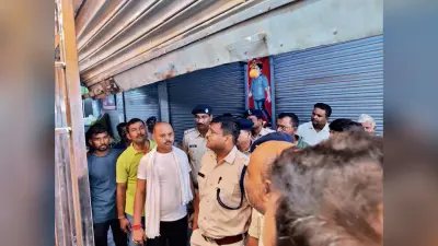 hajipur mews. दुकान का शटर काट कर आभूषण और नकद की चोरी