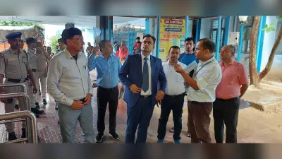 Lakhisarai News : डीएम ने किया सदर अस्पताल का निरीक्षण, जलजमाव व गंदगी देख जतायी नाराजगी