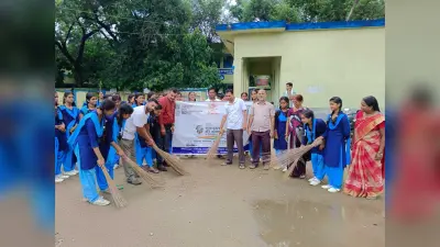 राष्ट्रपिता महात्मा गांधी के सपनों को पूरा करने की ली शपथ