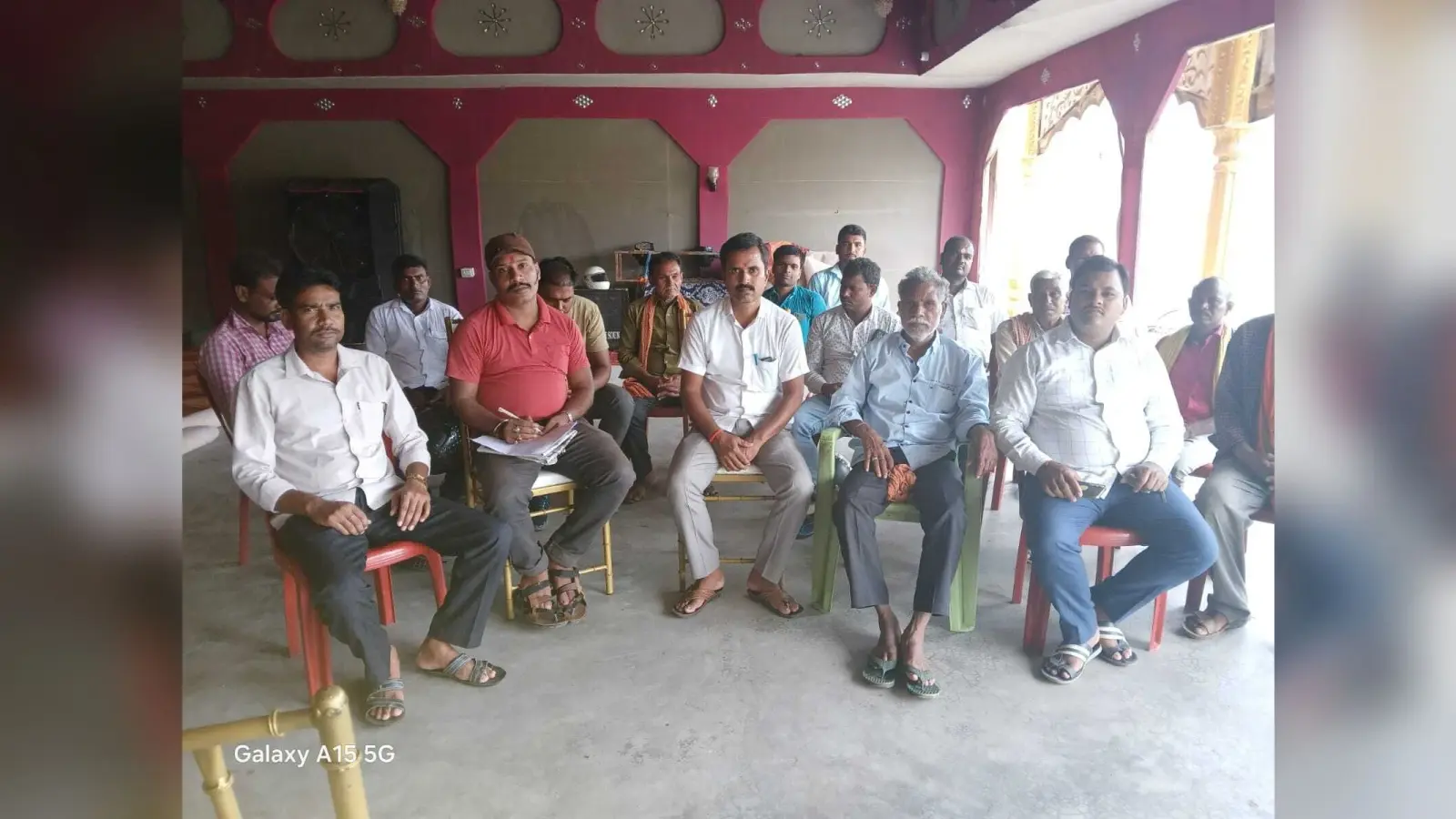 डीलर को रोस्टर के अनुसार मिले अनाज