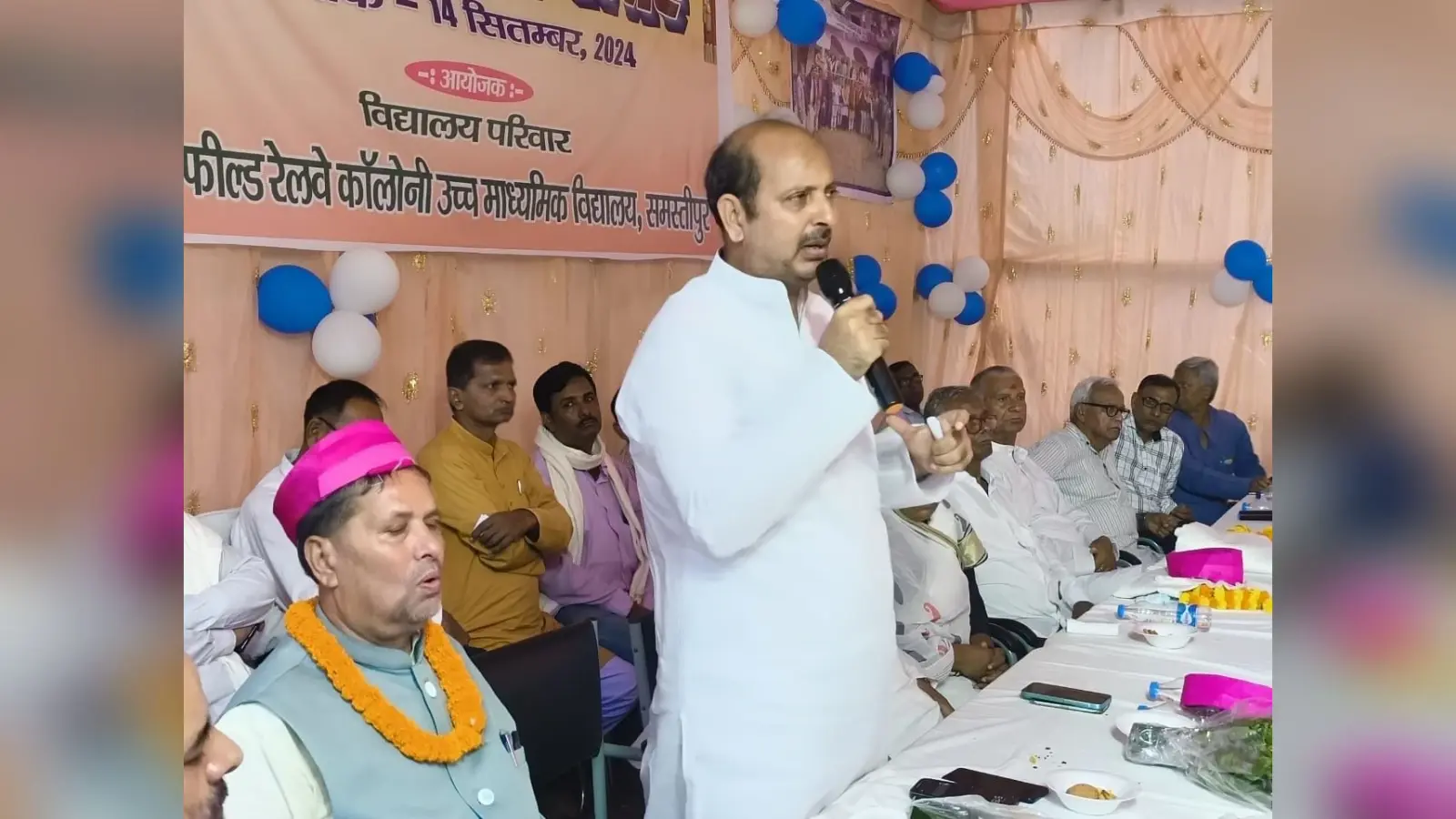 good teacher: एक अच्छे शिक्षक होने की सभी जिम्मेदारियों को बखूबी निभायी