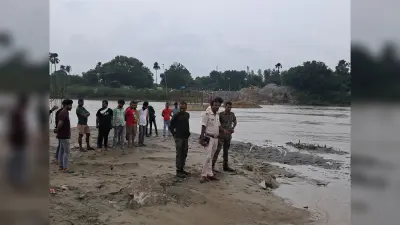 Dead body of girl student found:बूढ़ी गंडक नदी में उपलाता मिला छात्रा का शव, परिजनों ने जतायी हत्या की आशंका