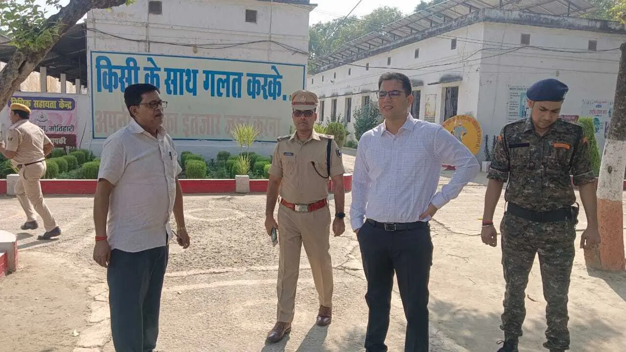 मोतिहारी सेंट्रल जेल में ढाई घंटे तक चली छापेमारी