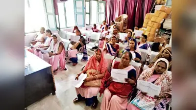 घर-घर जाकर दो वर्ष से अधिक उम्र के लोगों में की जा रही कुष्ठ की जांच