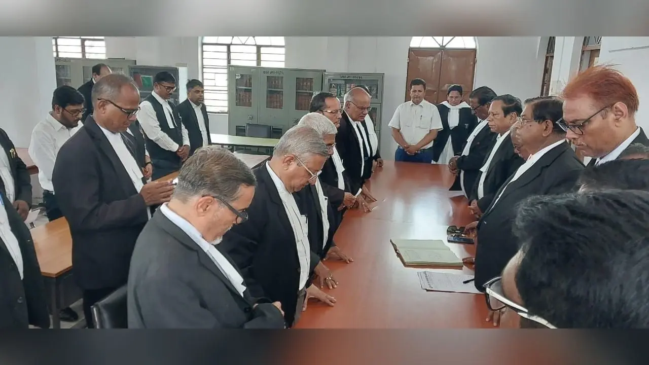 अधिवक्ता संघ के सदस्य का निधन, जताया गया शोक