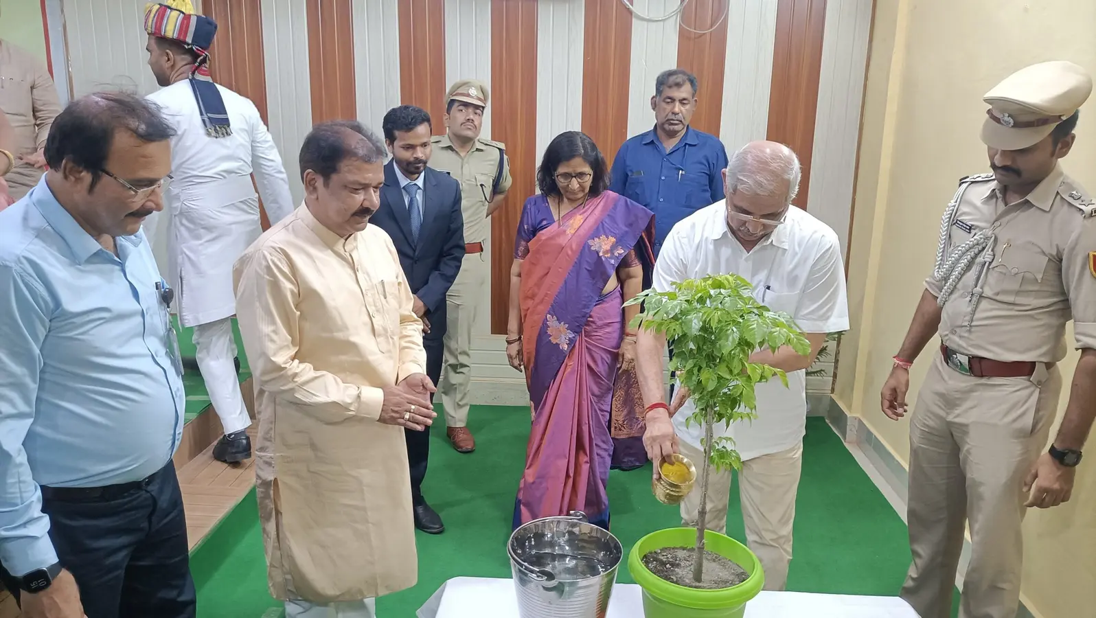 मैं भी जनप्रतिनिधि रहा हूं, मैं समाज में उनकी भूमिका से बखूबी अवगत हूं: राज्यपाल