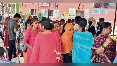 Chhapra News : वायरल पीड़ितों की संख्या बढ़ी, ओपीडी में जुट रही मरीजों की भीड़