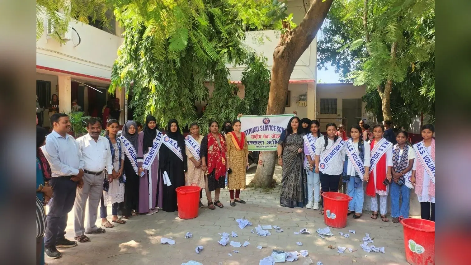 Cleanliness Campaign: स्वच्छता अभियान : नुक्कड़ नाटक दिखाकर बताया स्वच्छता का महत्व