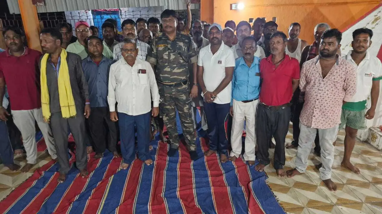 BOKARO NEWS : चोरों से सहमे लोग, रात में पहरा देने का लिया निर्णय