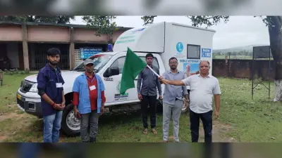 बीएचओ ने मोबाइल वेटनरी यूनिट को किया रवाना