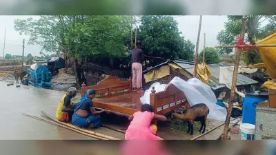 Bhagalpur News: बारिश और बाढ़ : प्रकृति की दोहरी मार झेल रहे बाढ़ पीड़ित