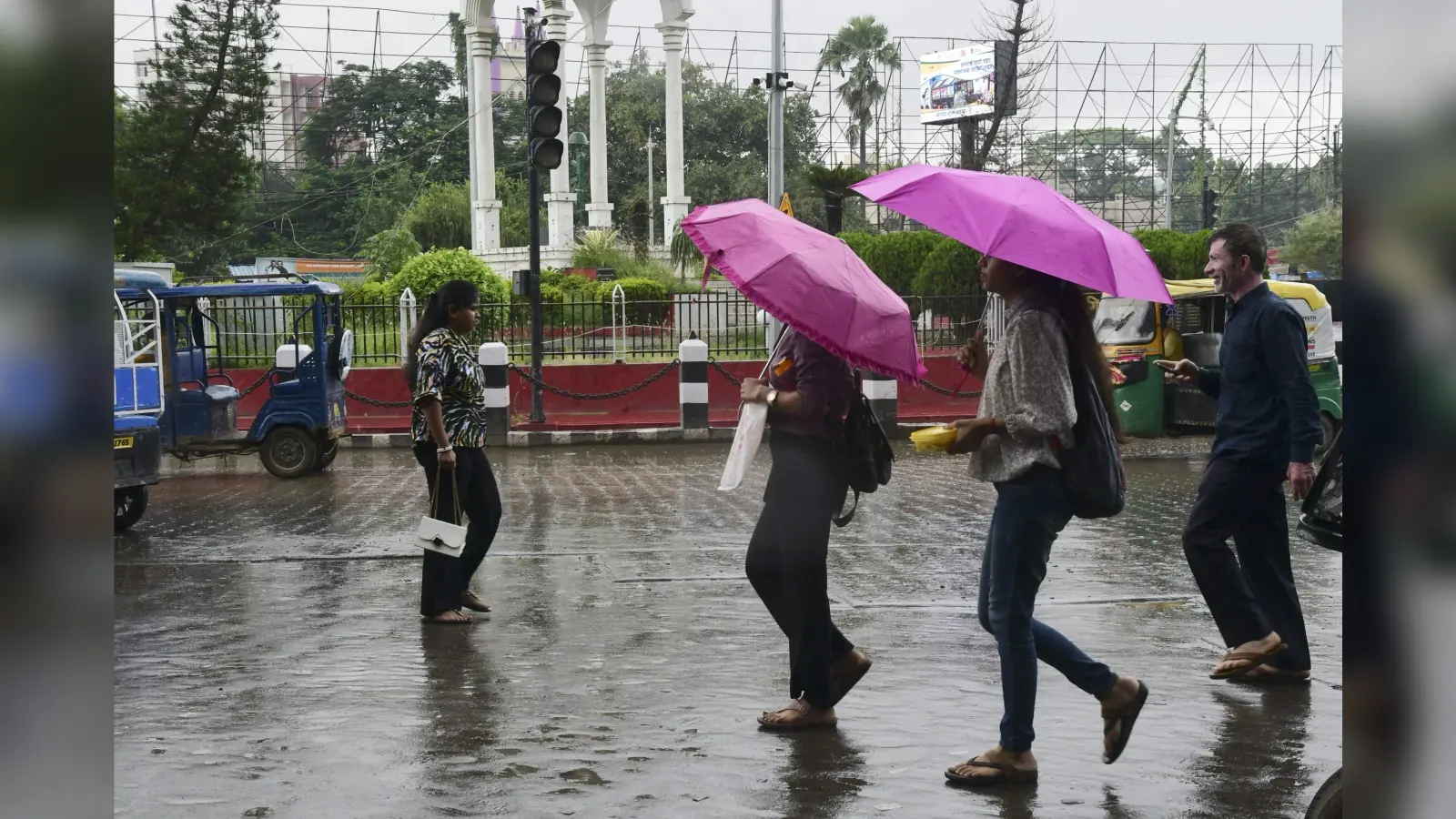 आज भी होगी हल्की मध्यम बारिश, गुरुवार को 3.4 एमएम बारिश दर्ज